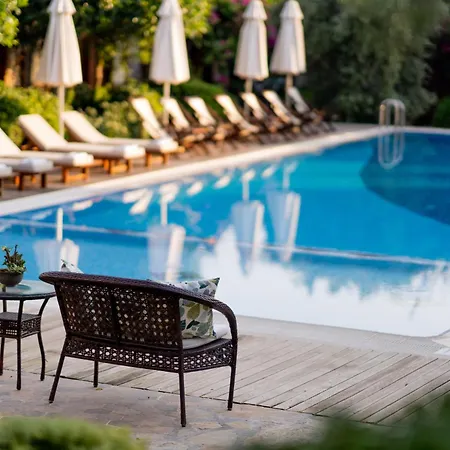 Hotel Luna Begonvil Tas Evler