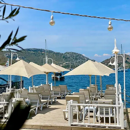 Luna Begonvil Taş Evler Otel 3*