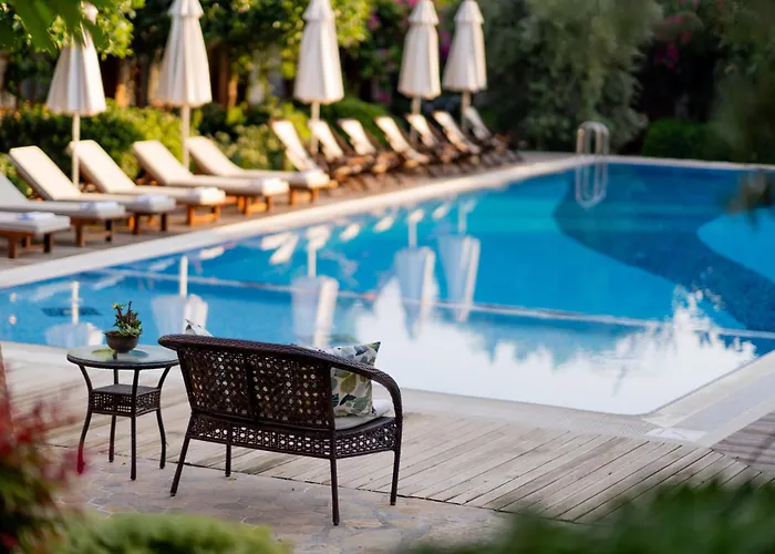 Hotel Luna Begonvil Tas Evler